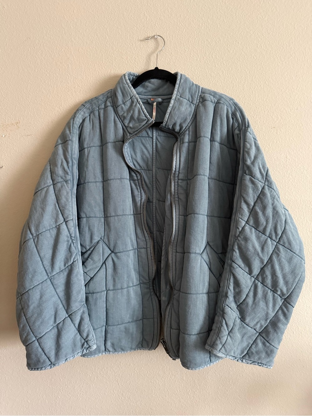 FREE PEOPLE Dolman Quilted Jacket in Silver Lining Size Small - Picture 7 of 10